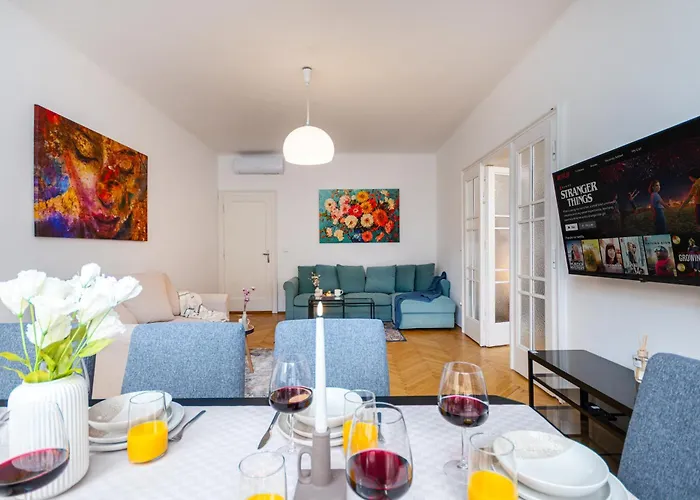 Lejlighed Charles Bridge Historic Centre Elegant Spacious